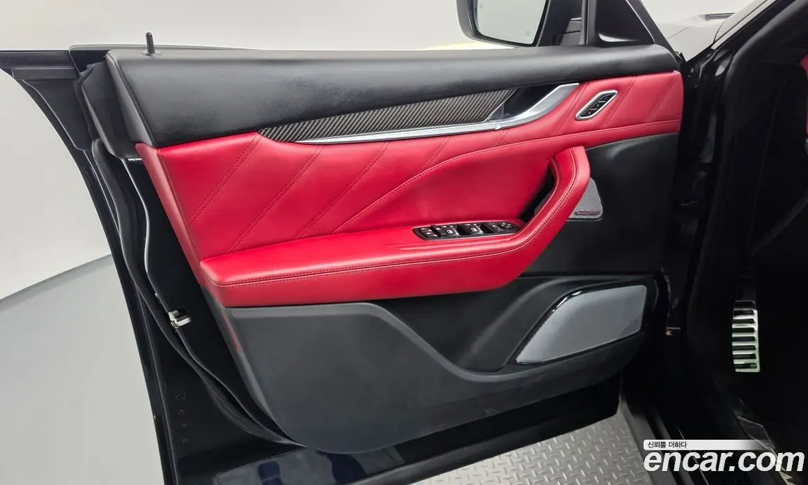 Maserati Levante 2020 3.8 автомат (гидро), фото 14