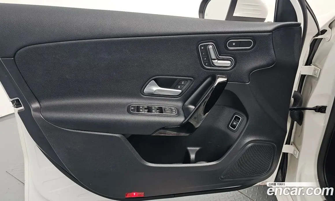 Mercedes-Benz A-Class 2020 2.0 автомат (гидро), фото 13 Mercedes-Benz A-Class 2020 2.0 автомат (гидро), фото 13