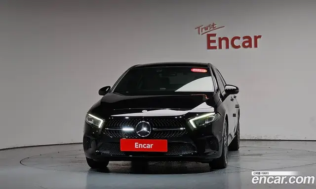 Mercedes-Benz A-Class 2021 2.0 автомат (гидро), миниатюра 2