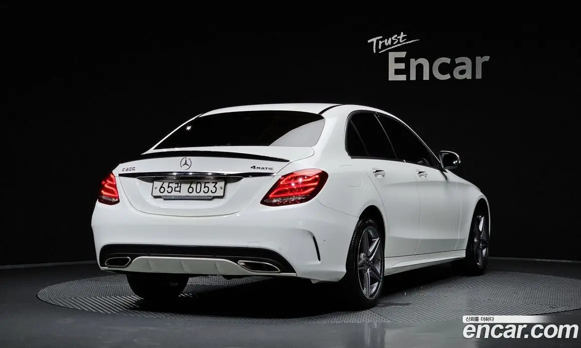 Mercedes-Benz C-Class 2018 2.0 автомат (гидро), фото 2 Mercedes-Benz C-Class 2018 2.0 автомат (гидро), фото 2