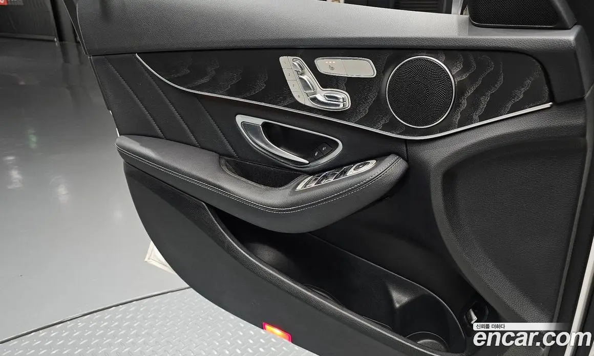 Mercedes-Benz C-Class 2018 2.0 автомат (гидро), фото 14 Mercedes-Benz C-Class 2018 2.0 автомат (гидро), фото 14