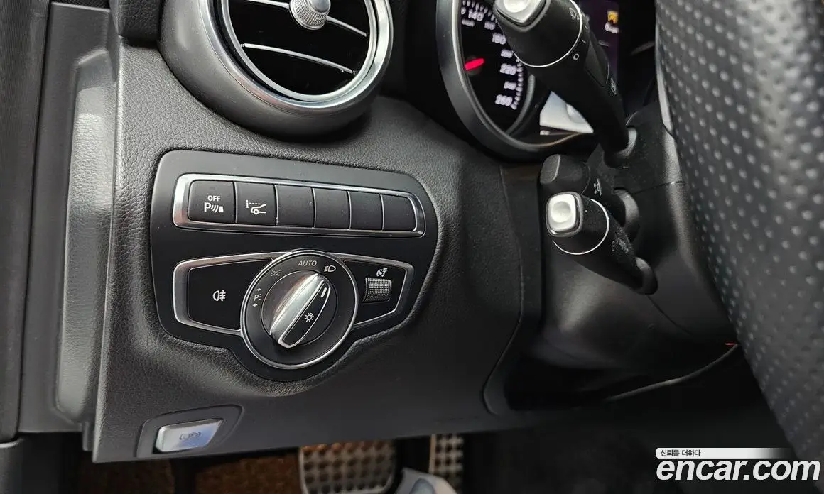 Mercedes-Benz C-Class 2018 2.0 автомат (гидро), фото 20 Mercedes-Benz C-Class 2018 2.0 автомат (гидро), фото 20