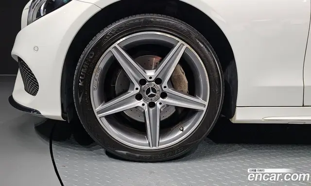 Mercedes-Benz C-Class 2018 2.0 автомат (гидро), миниатюра 5 Mercedes-Benz C-Class 2018 2.0 автомат (гидро), миниатюра 5