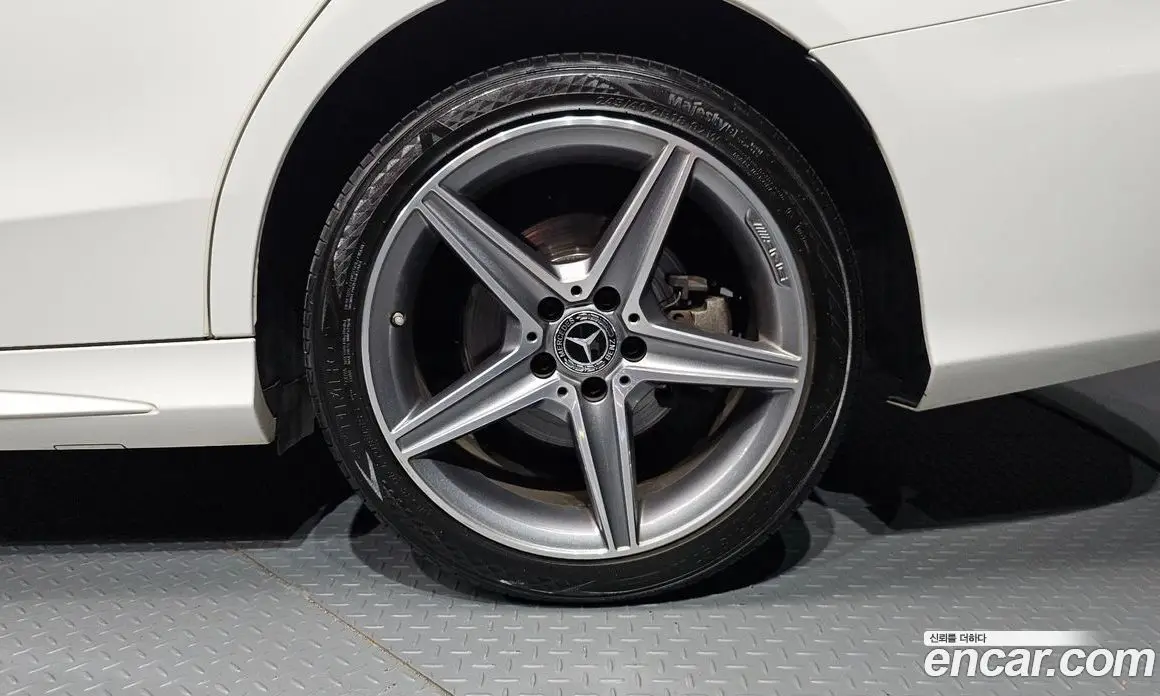 Mercedes-Benz C-Class 2018 2.0 автомат (гидро), фото 7 Mercedes-Benz C-Class 2018 2.0 автомат (гидро), фото 7