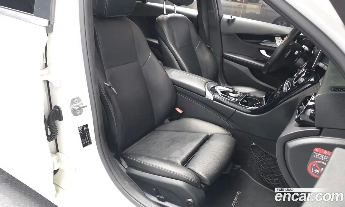Mercedes-Benz C-Class 2018 2.0 автомат (гидро), фото 16 Mercedes-Benz C-Class 2018 2.0 автомат (гидро), фото 16