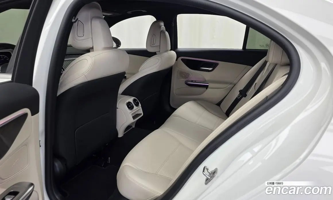 Mercedes-Benz C-Class 2025 2.0 автомат (гидро), фото 16