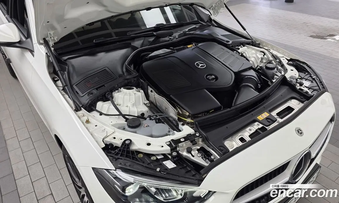 Mercedes-Benz C-Class 2025 2.0 автомат (гидро), фото 6