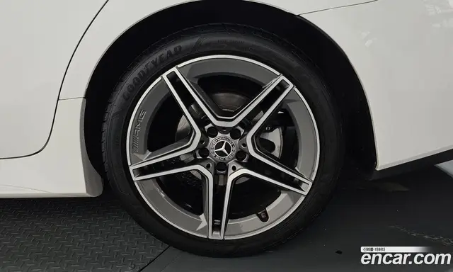 Mercedes-Benz CLS-Class 2019 1.9 автомат (гидро), миниатюра 7