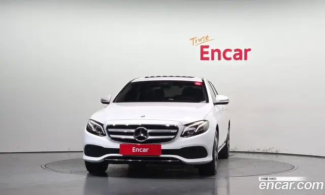 Mercedes-Benz E-Class 2019 1.9 автомат (гидро), миниатюра 3 Mercedes-Benz E-Class 2019 1.9 автомат (гидро), миниатюра 3