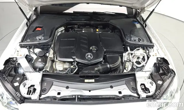 Mercedes-Benz E-Class 2019 1.9 автомат (гидро), миниатюра 6 Mercedes-Benz E-Class 2019 1.9 автомат (гидро), миниатюра 6