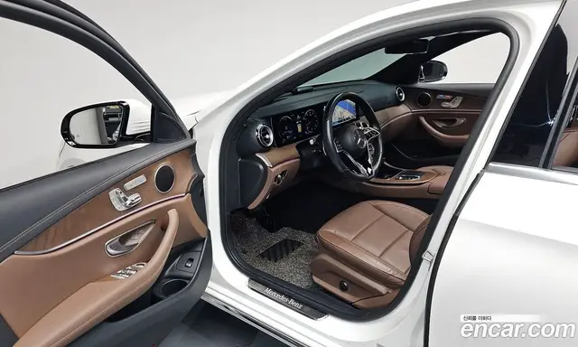 Mercedes-Benz E-Class 2020 2.0 автомат (гидро), миниатюра 12