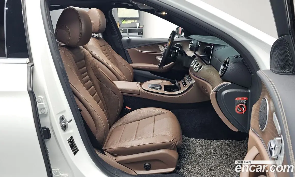 Mercedes-Benz E-Class 2020 2.0 автомат (гидро), фото 15 Mercedes-Benz E-Class 2020 2.0 автомат (гидро), фото 15