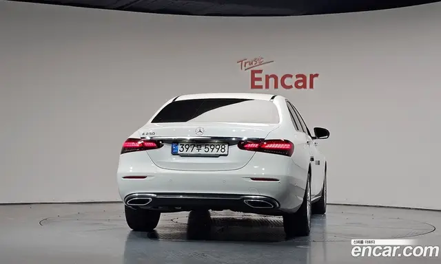 Mercedes-Benz E-Class 2020 2.0 автомат (гидро), миниатюра 3 Mercedes-Benz E-Class 2020 2.0 автомат (гидро), миниатюра 3