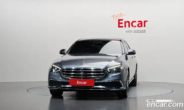 Mercedes-Benz E-Class 2021 2.0 автомат (гидро), миниатюра 2