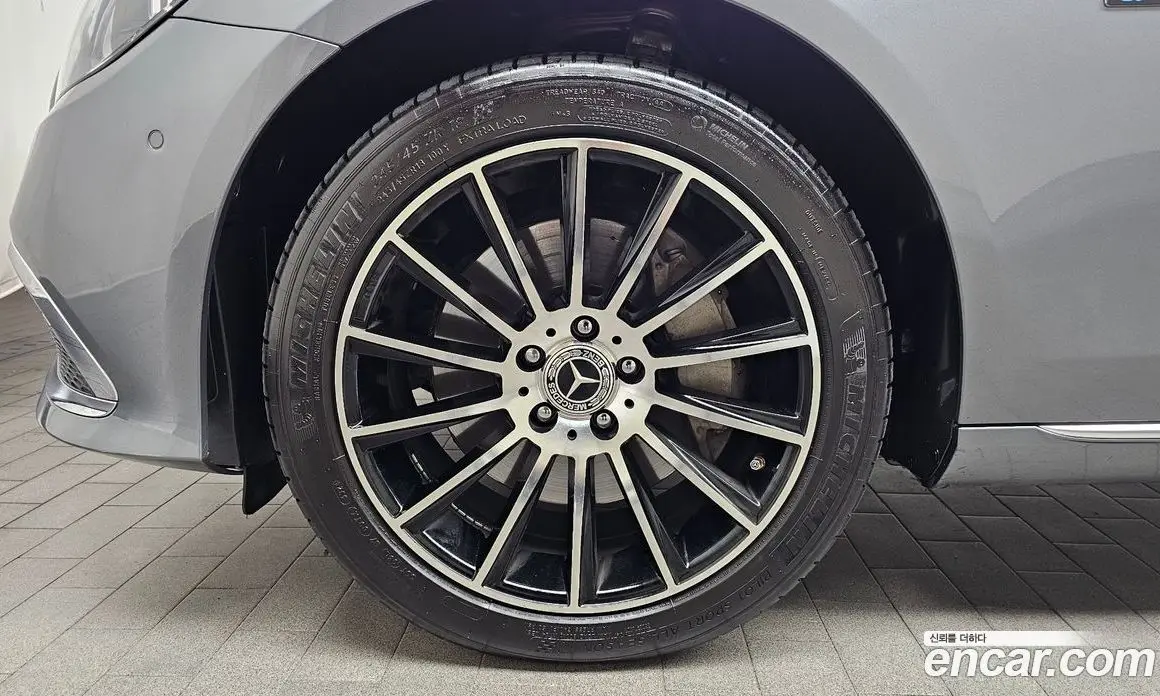 Mercedes-Benz E-Class 2021 2.0 автомат (гидро), фото 4