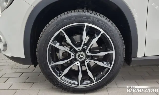 Mercedes-Benz GLA-Class 2018 2.0 автомат (гидро), миниатюра 5 Mercedes-Benz GLA-Class 2018 2.0 автомат (гидро), миниатюра 5