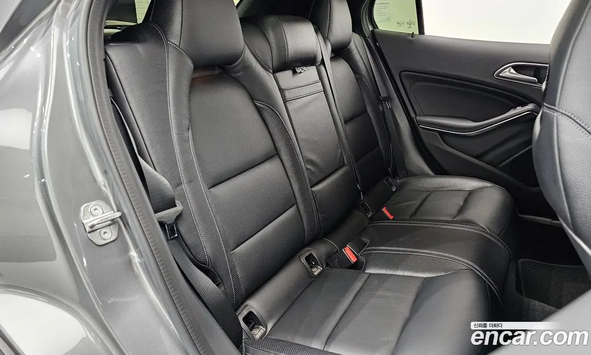 Mercedes-Benz GLA-Class 2018 2.0 автомат (гидро), фото 16