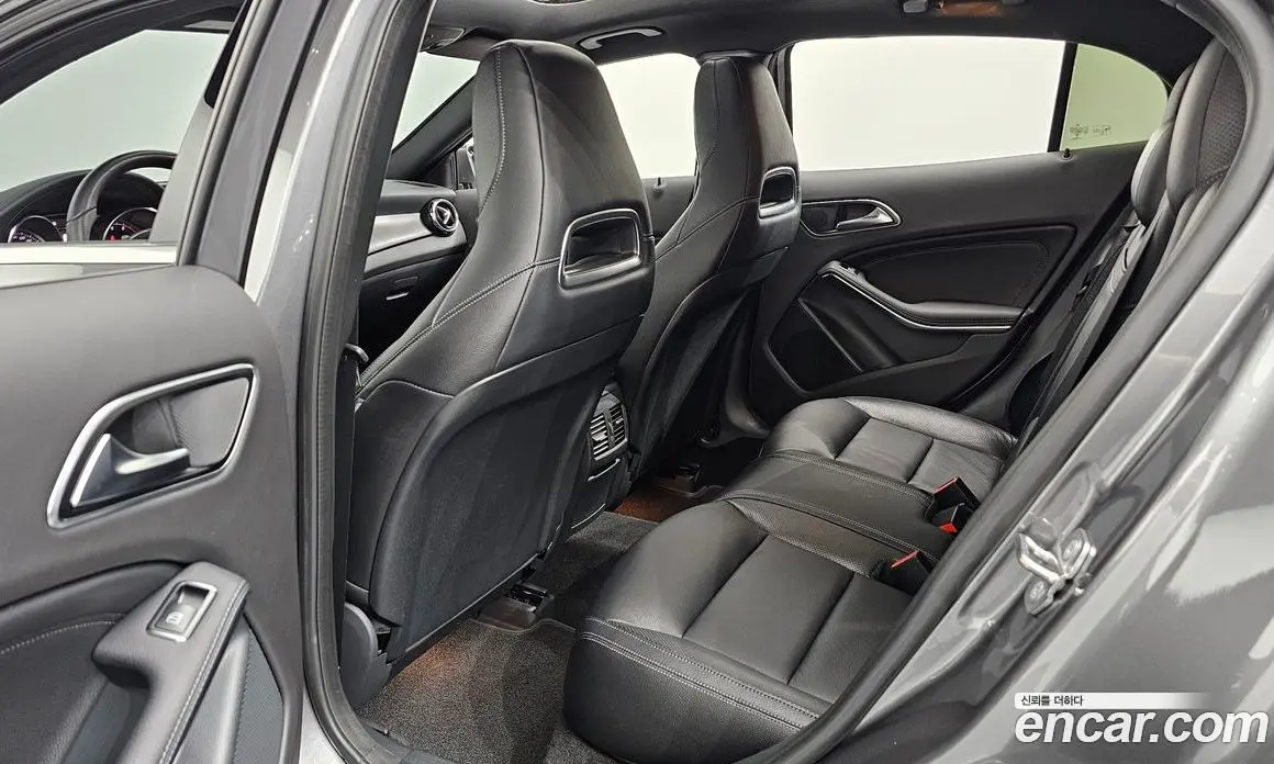 Mercedes-Benz GLA-Class 2018 2.0 автомат (гидро), фото 17