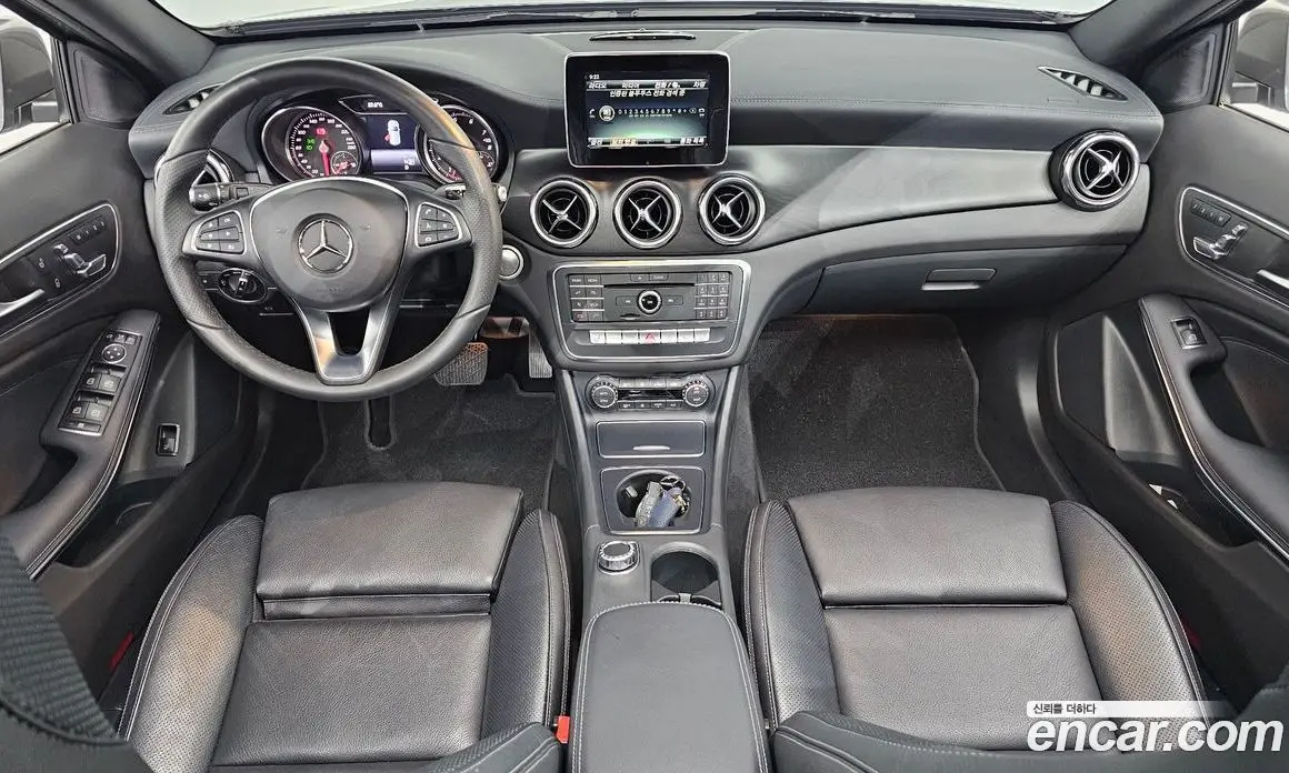 Mercedes-Benz GLA-Class 2018 2.0 автомат (гидро), фото 9