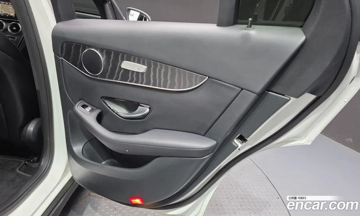 Mercedes-Benz GLC-Class 2019 2.0 автомат (гидро), фото 15 Mercedes-Benz GLC-Class 2019 2.0 автомат (гидро), фото 15