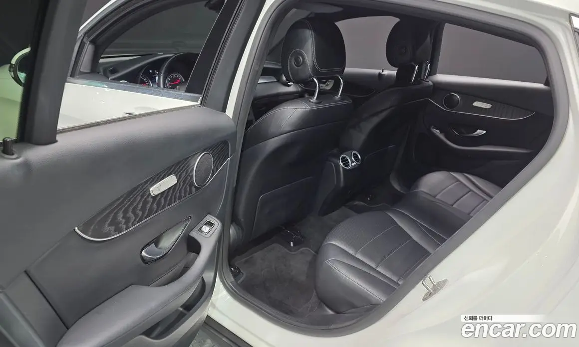 Mercedes-Benz GLC-Class 2019 2.0 автомат (гидро), фото 18 Mercedes-Benz GLC-Class 2019 2.0 автомат (гидро), фото 18