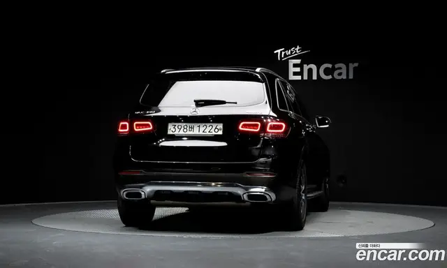 Mercedes-Benz GLC-Class 2020 2.0 автомат (гидро), миниатюра 3