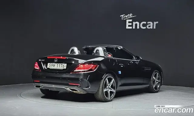 Mercedes-Benz SLC-Class 2018 2.0 автомат (гидро), миниатюра 2 Mercedes-Benz SLC-Class 2018 2.0 автомат (гидро), миниатюра 2