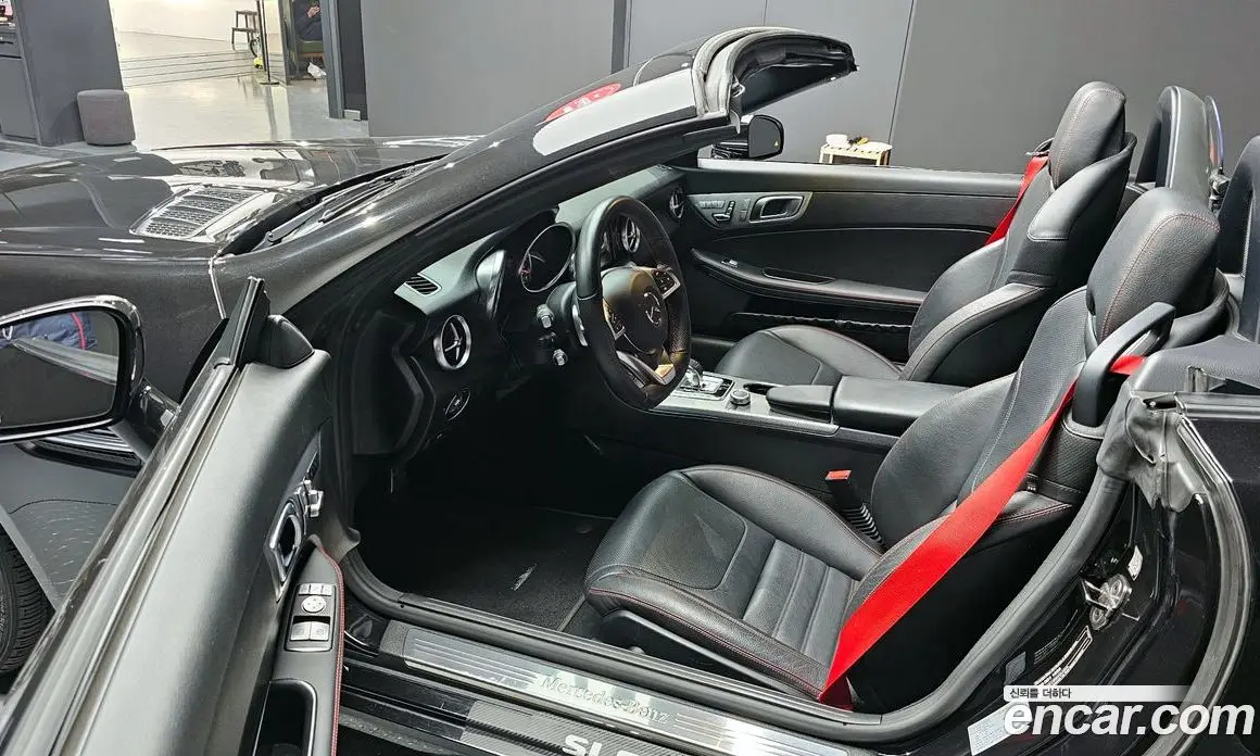 Mercedes-Benz SLC-Class 2018 2.0 автомат (гидро), фото 10 Mercedes-Benz SLC-Class 2018 2.0 автомат (гидро), фото 10