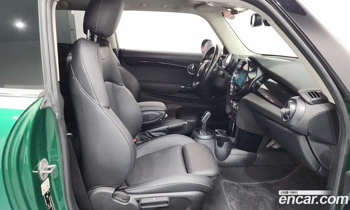 Mini Cooper 2021 1.5 автомат (гидро), фото 16