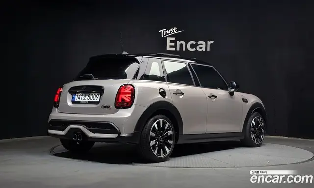 Mini Cooper 2022 2.0 автомат (гидро), миниатюра 2 Mini Cooper 2022 2.0 автомат (гидро), миниатюра 2