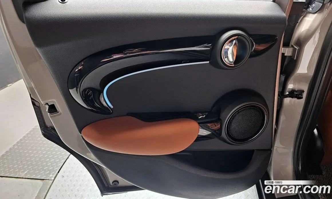 Mini Cooper 2022 2.0 автомат (гидро), фото 15 Mini Cooper 2022 2.0 автомат (гидро), фото 15