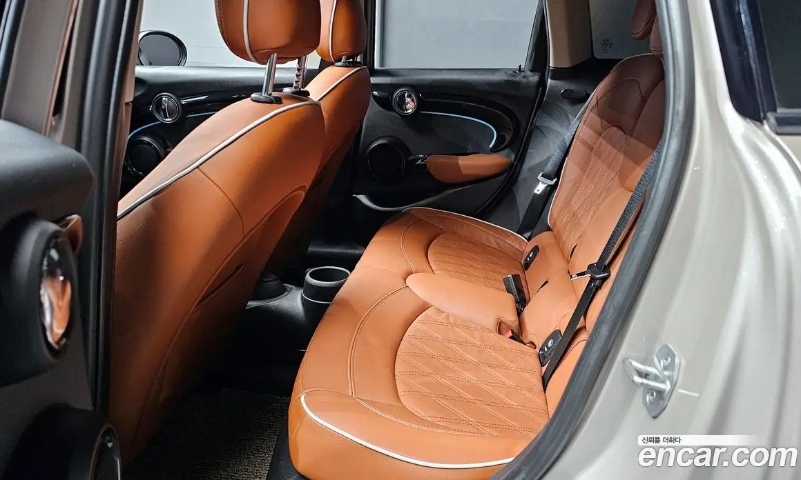 Mini Cooper 2022 2.0 автомат (гидро), фото 16 Mini Cooper 2022 2.0 автомат (гидро), фото 16