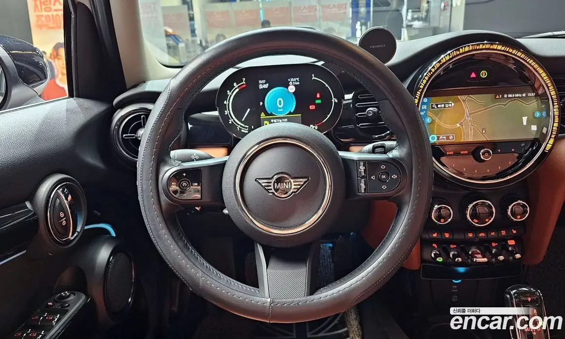 Mini Cooper 2022 2.0 автомат (гидро), фото 19 Mini Cooper 2022 2.0 автомат (гидро), фото 19