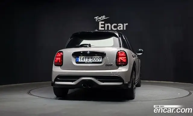 Mini Cooper 2022 2.0 автомат (гидро), миниатюра 4 Mini Cooper 2022 2.0 автомат (гидро), миниатюра 4
