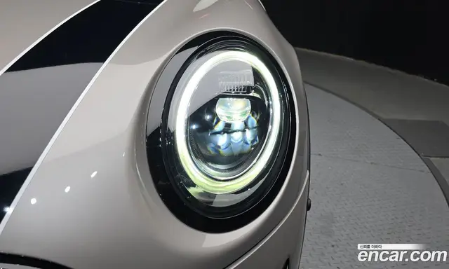 Mini Cooper 2022 2.0 автомат (гидро), миниатюра 8 Mini Cooper 2022 2.0 автомат (гидро), миниатюра 8
