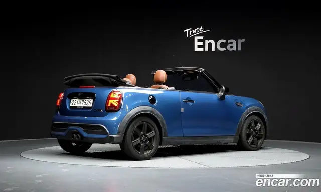 Mini Cooper Convertible 2022 2.0 автомат (гидро), миниатюра 2 Mini Cooper Convertible 2022 2.0 автомат (гидро), миниатюра 2