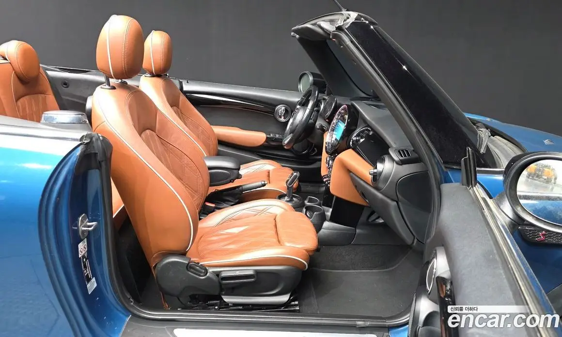Mini Cooper Convertible 2022 2.0 автомат (гидро), фото 18 Mini Cooper Convertible 2022 2.0 автомат (гидро), фото 18
