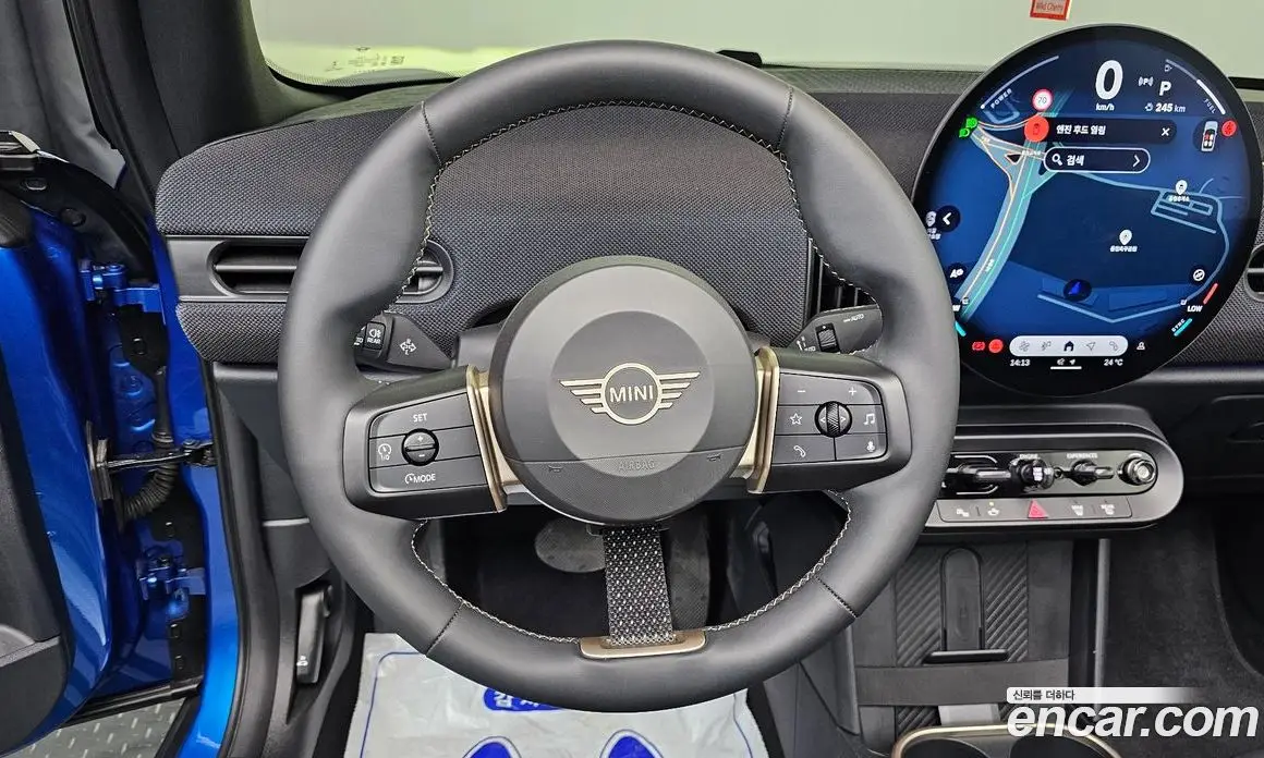 Mini Cooper Convertible 2025 2.0 автомат (гидро), фото 20 Mini Cooper Convertible 2025 2.0 автомат (гидро), фото 20