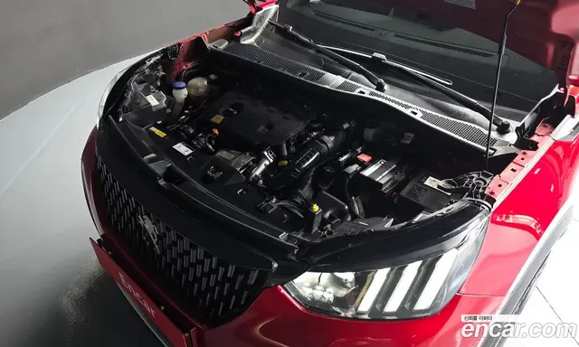 Peugeot 2008 2022 1.5 автомат (гидро), миниатюра 6