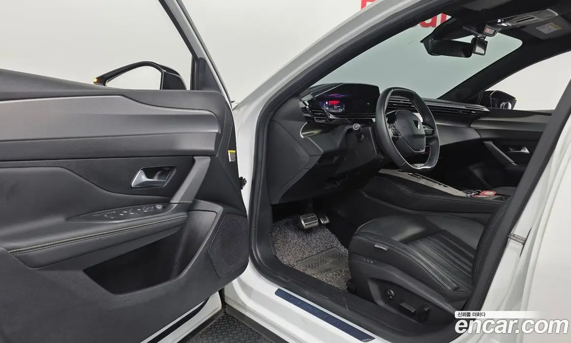 Peugeot 408 2023 1.2 автомат (гидро), фото 16 Peugeot 408 2023 1.2 автомат (гидро), фото 16