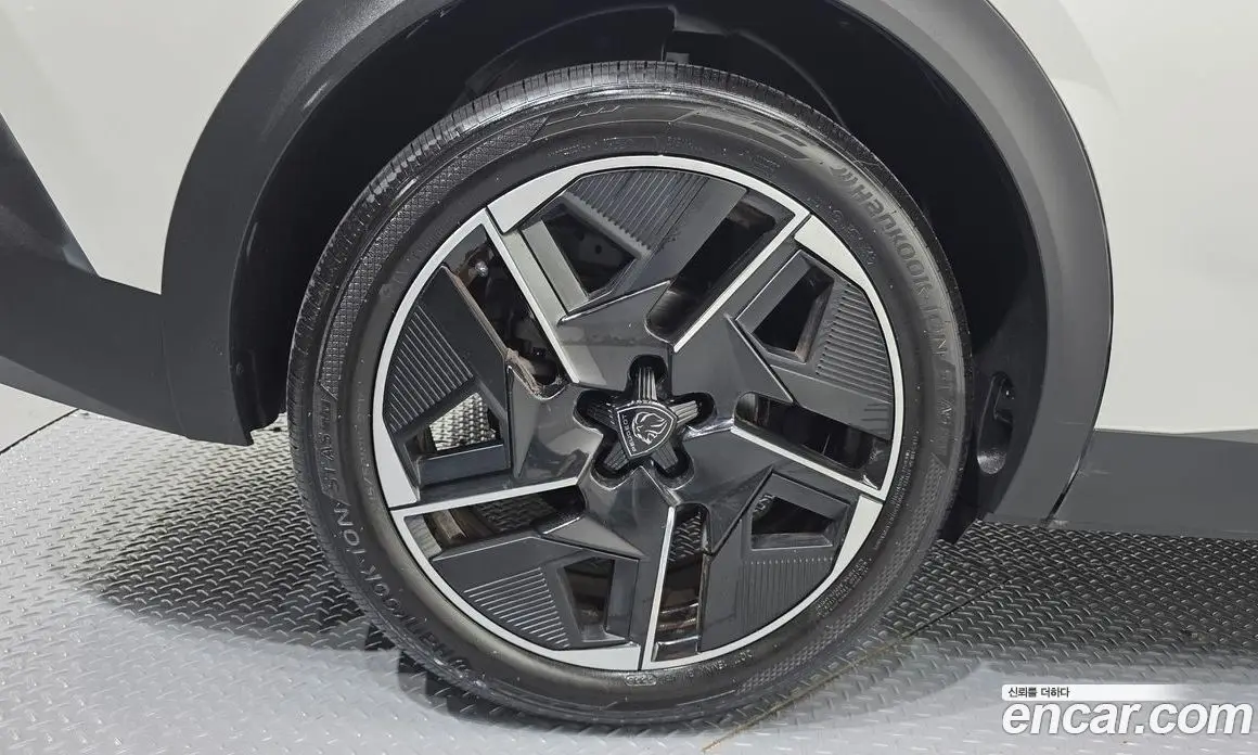 Peugeot 408 2023 1.2 автомат (гидро), фото 5 Peugeot 408 2023 1.2 автомат (гидро), фото 5