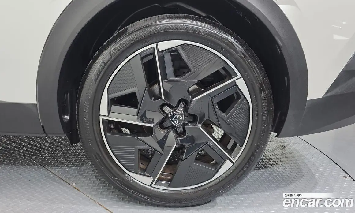Peugeot 408 2023 1.2 автомат (гидро), фото 7 Peugeot 408 2023 1.2 автомат (гидро), фото 7