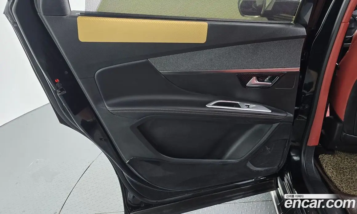 Peugeot 5008 2018 1.6 автомат (гидро), фото 14