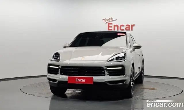Porsche Cayenne 2023 3.0 автомат (гидро), миниатюра 2