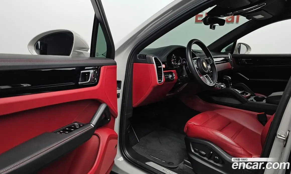 Porsche Cayenne 2023 3.0 автомат (гидро), фото 12