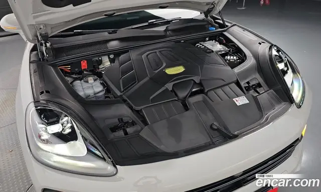 Porsche Cayenne 2023 3.0 автомат (гидро), миниатюра 5