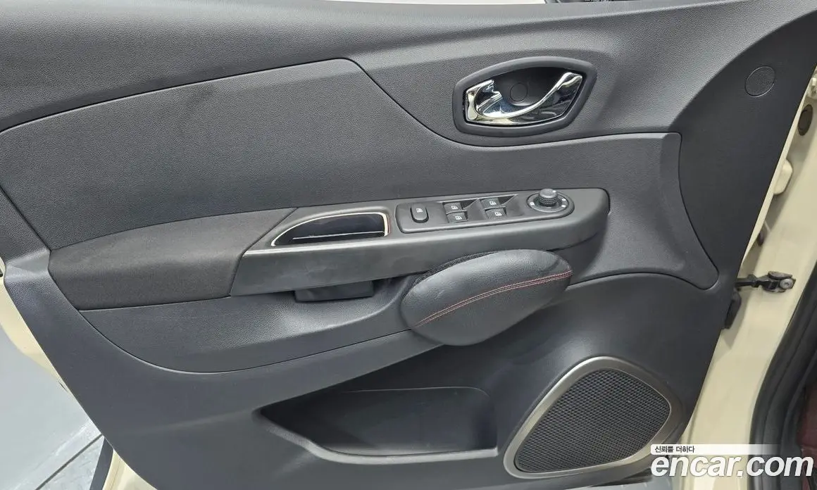Renault (Samsung) QM3 2016 1.5 автомат (гидро), фото 13 Renault (Samsung) QM3 2016 1.5 автомат (гидро), фото 13