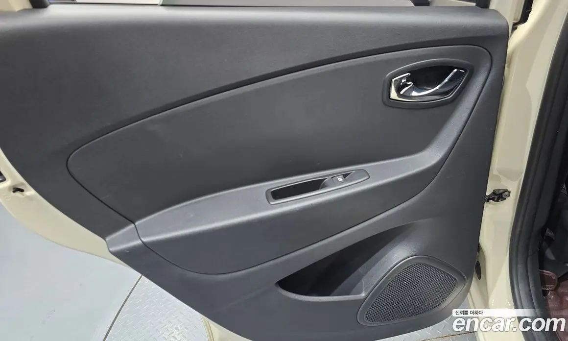 Renault (Samsung) QM3 2016 1.5 автомат (гидро), фото 14 Renault (Samsung) QM3 2016 1.5 автомат (гидро), фото 14