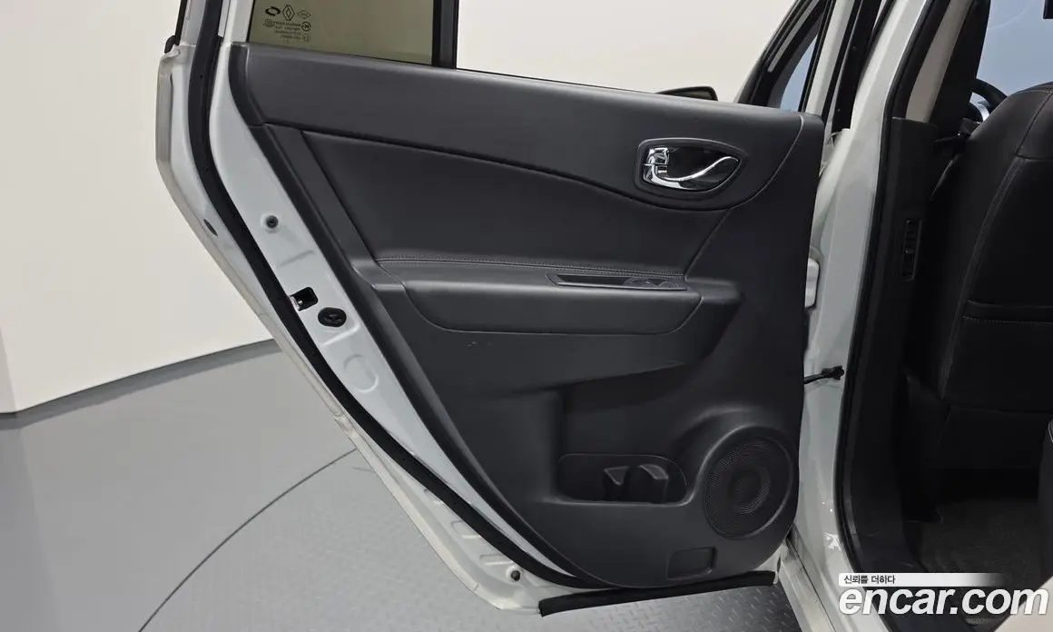 Renault (Samsung) QM5 2014 2.0 автомат (гидро), фото 15 Renault (Samsung) QM5 2014 2.0 автомат (гидро), фото 15