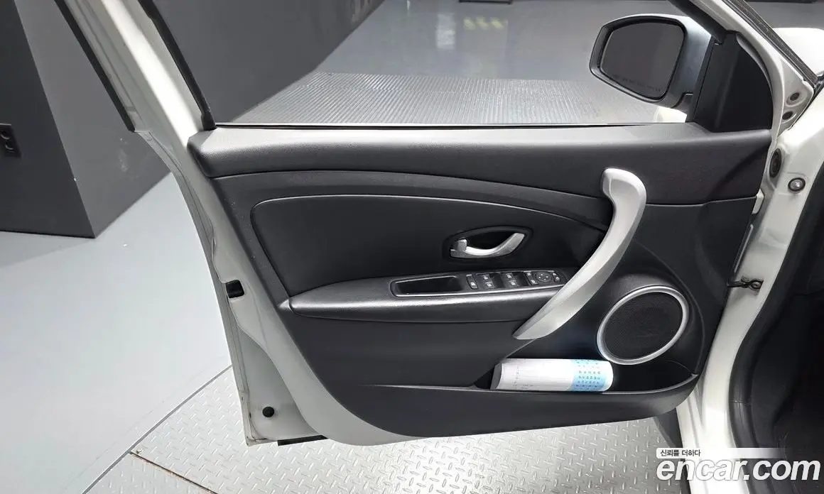 Renault (Samsung) SM3 2015 автомат (гидро), фото 14 Renault (Samsung) SM3 2015 автомат (гидро), фото 14